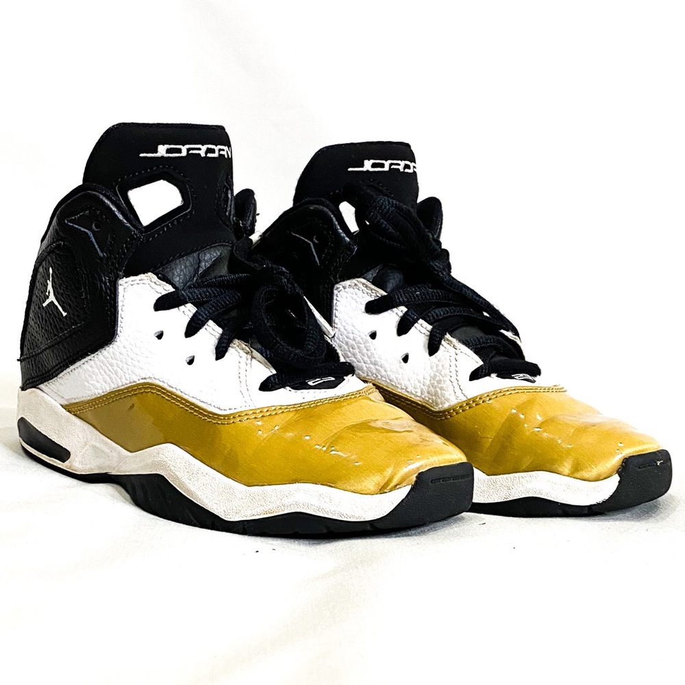 JORDAN Boys Black White & Gold Sneakers Size 1
